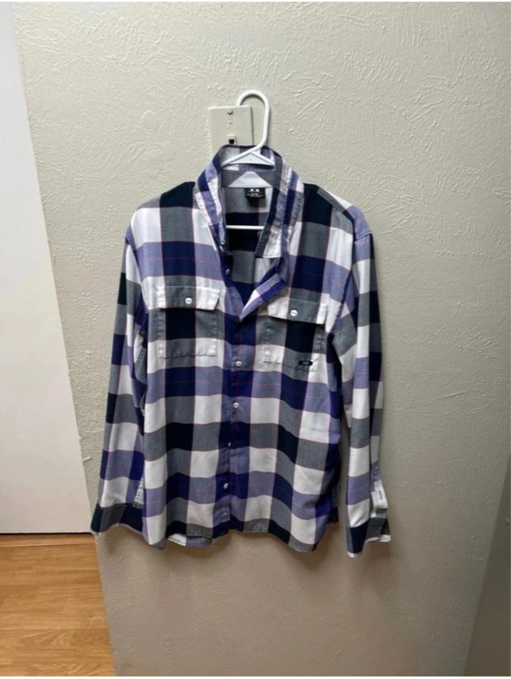 Oakley Long Sleeve Button Up Shirt